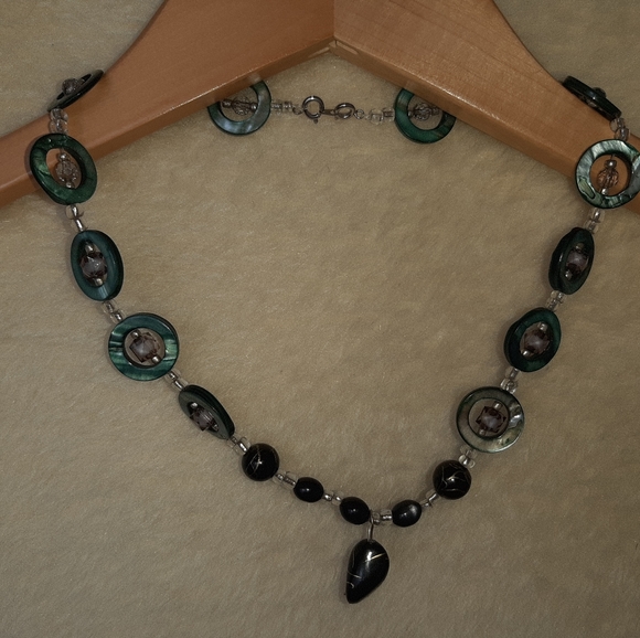 Deep turquoise and black beaded necklace - Picture 3 of 5